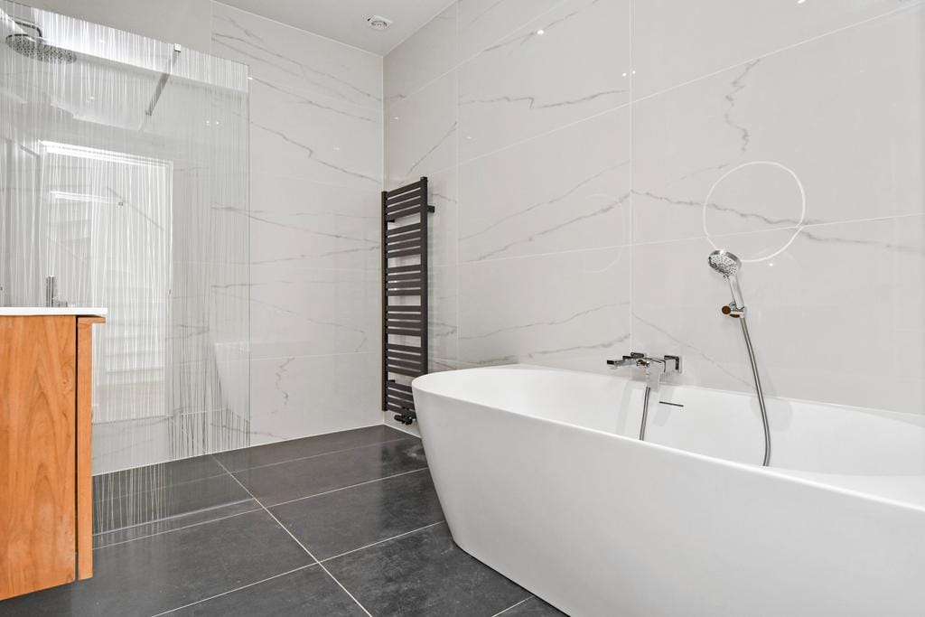 Foto 18 van Van Lansbergestraat 84