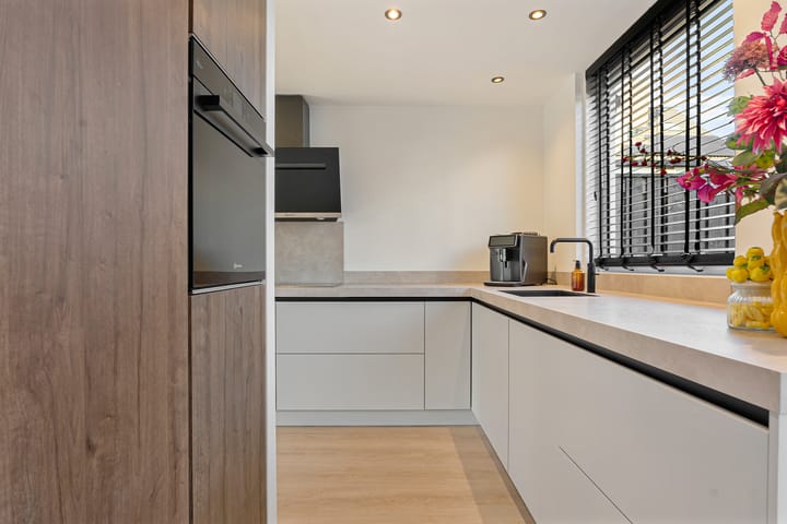 Foto 28 van Dr. Albert Schweitzerlaan 27