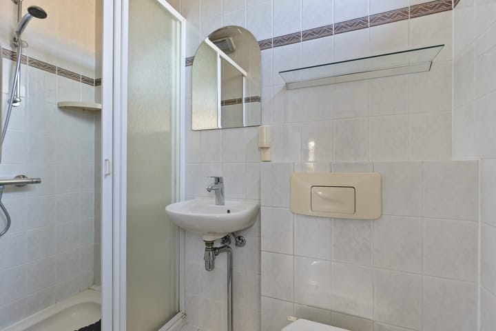 Foto 17 van Niesenoortsburgwal 1