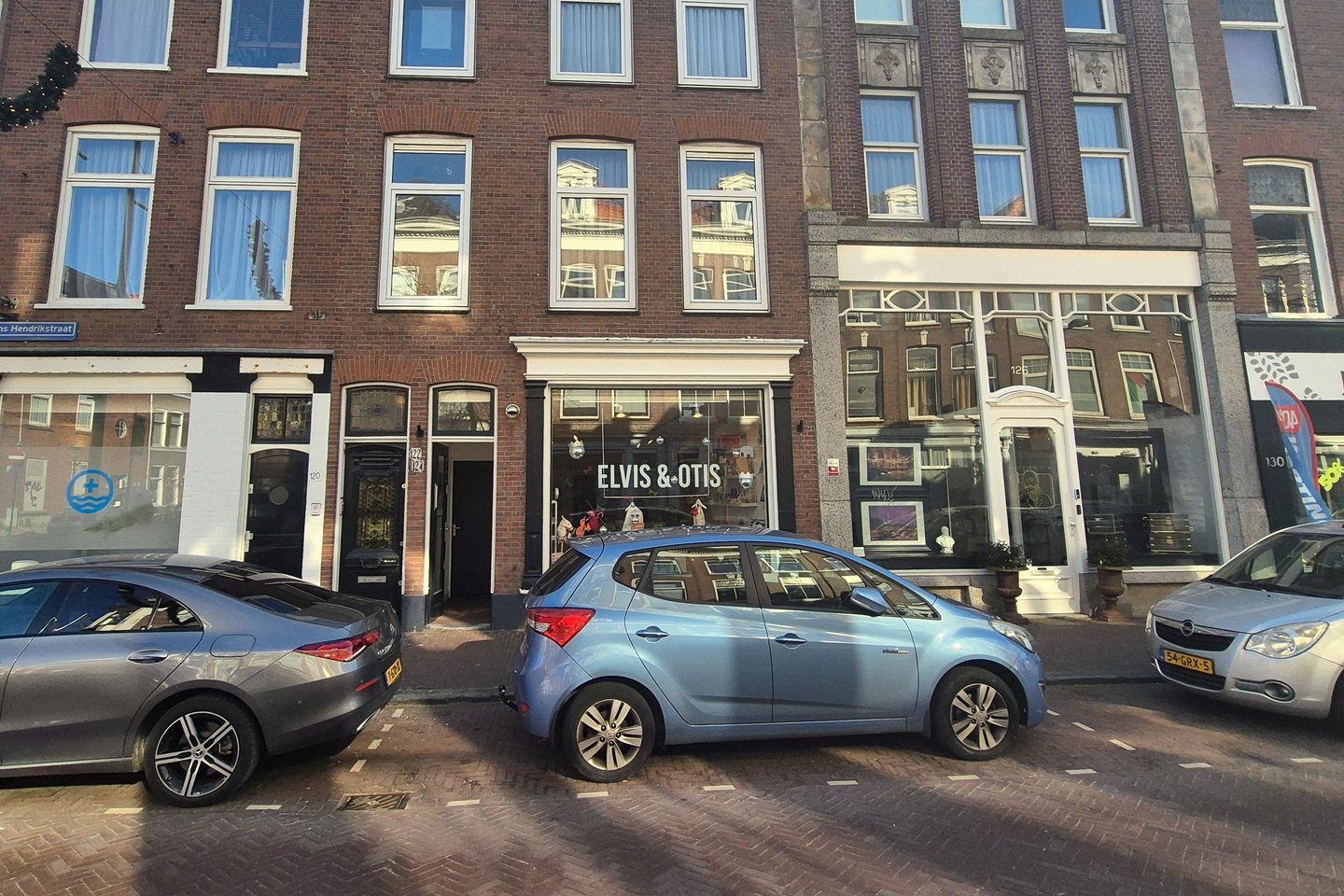 Bekijk foto 2 van Prins Hendrikstraat 124