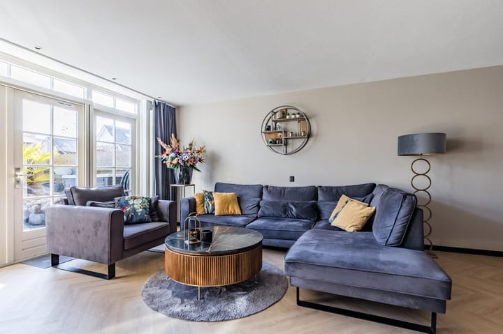 Foto 12 van Fender 27