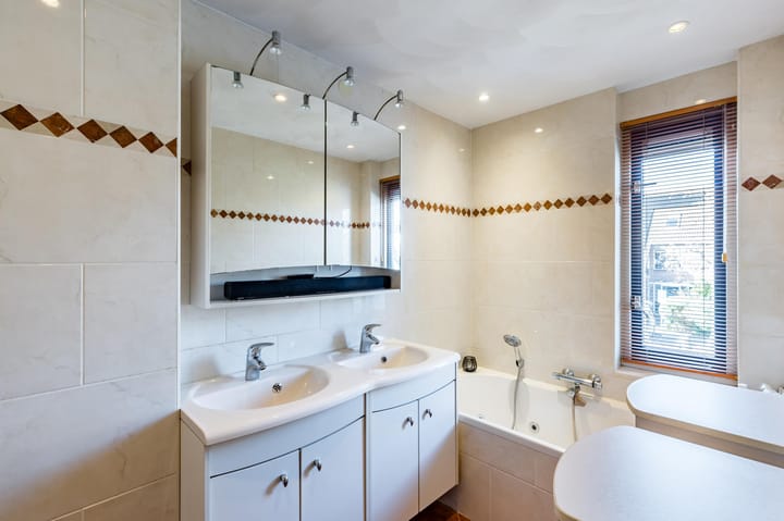 Foto 24 van Fender 27