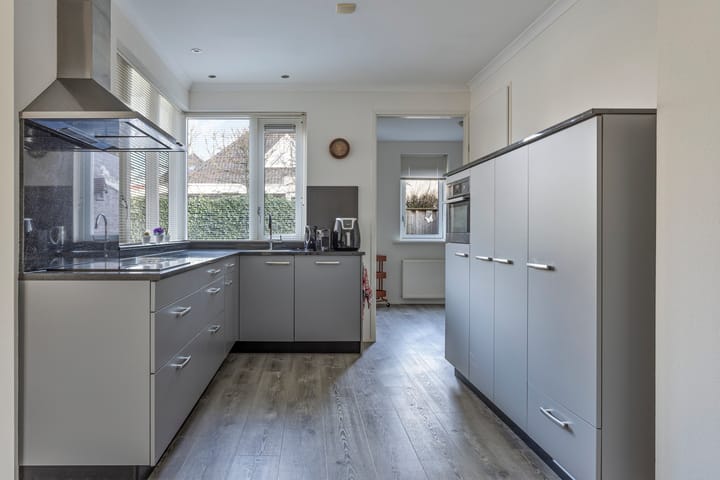 Foto 10 van Terschellinglaan 4