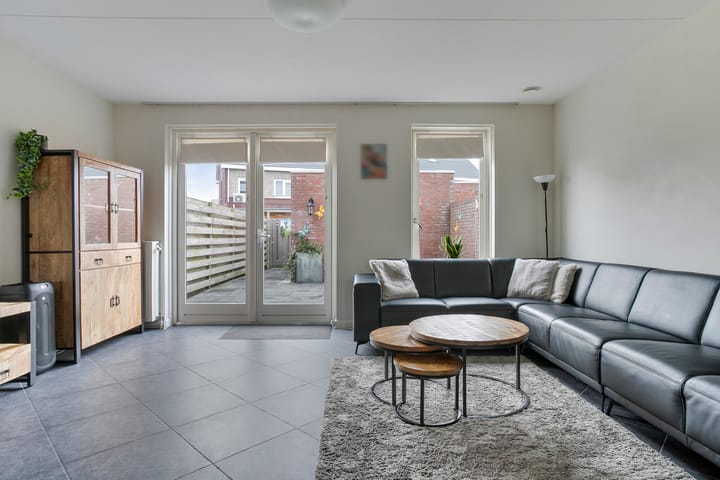 Photo 10 of Dokter Zoetemanstraat 12