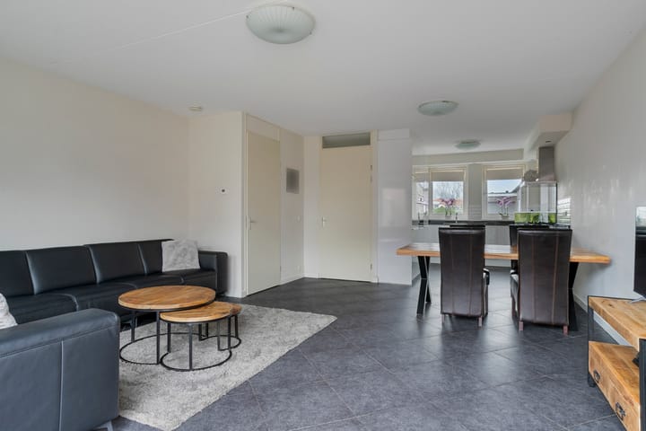 Photo 14 of Dokter Zoetemanstraat 12