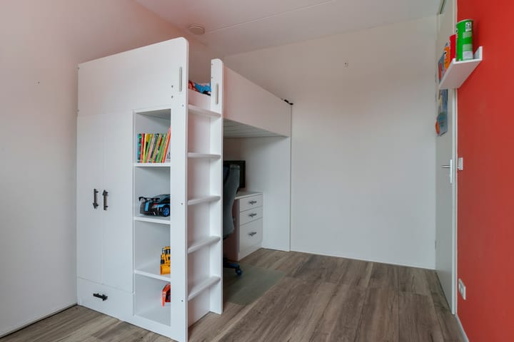 Photo 26 of Dokter Zoetemanstraat 12