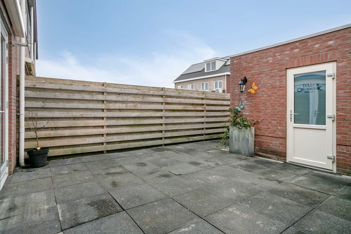 Photo 34 of Dokter Zoetemanstraat 12