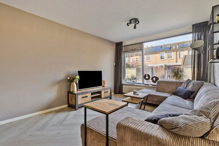 Foto 5 van Saturnus 16