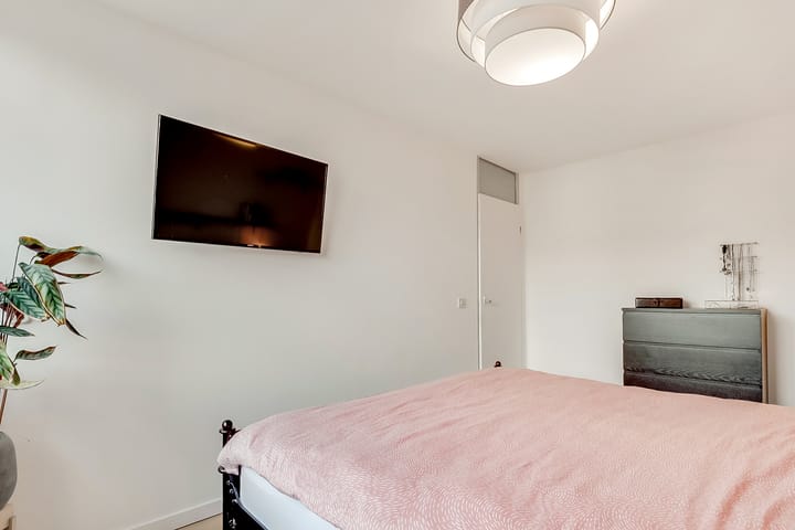 Photo 15 of Bevrijdingsweg 26