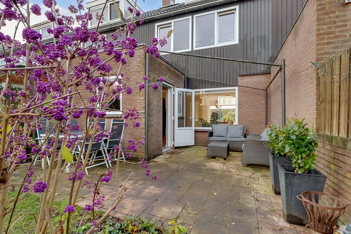 Photo 38 of Bevrijdingsweg 26