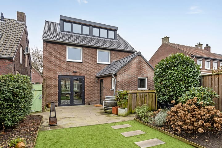 Foto 33 van Heuvelstraat 32