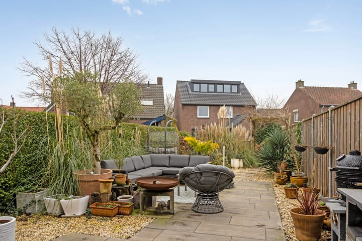 Foto 44 van Heuvelstraat 32