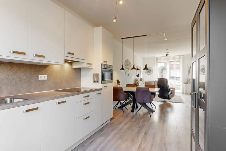 Foto 15 van Wilhelminastraat 26-C