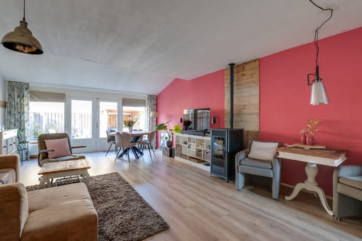 Foto 2 van Valkenkamp 91