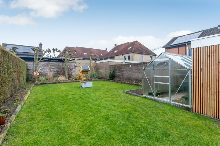 Foto 23 van Helfrichstraat 34