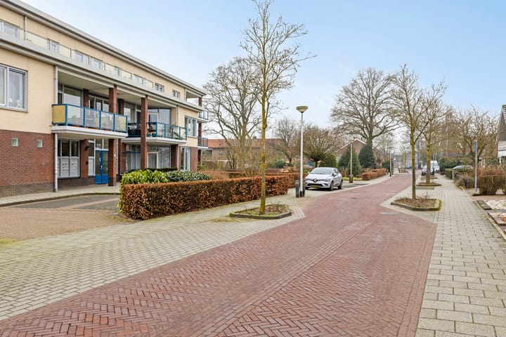 Foto 20 van Tuinstraat 15-105