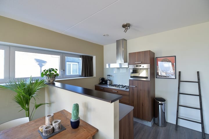 Photo 7 of Pieter Vreedeplein 54