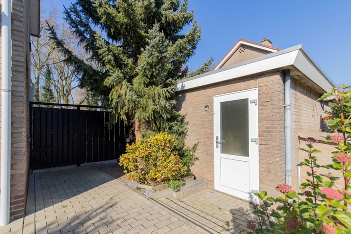 Foto 30 van Jean Barbou van Roosterenstraat 12