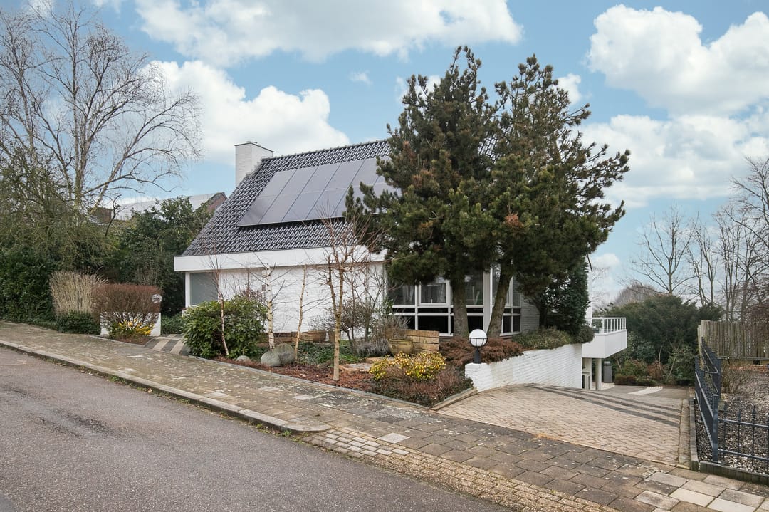 Photo 1 of Frans Halsstraat 8