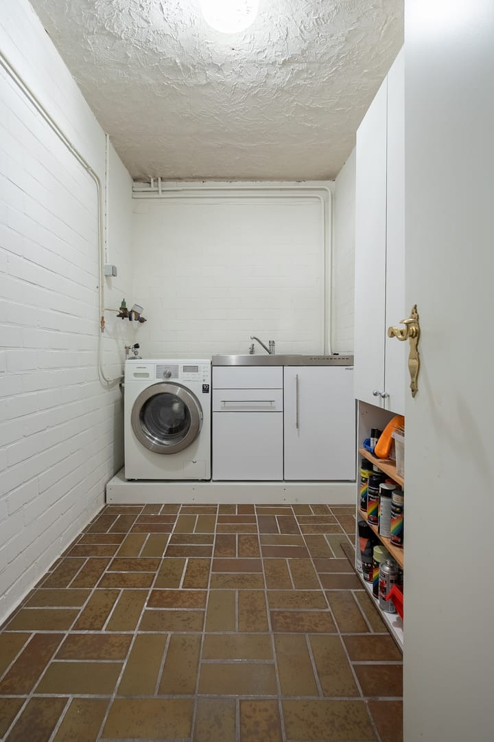 Photo 37 of Frans Halsstraat 8