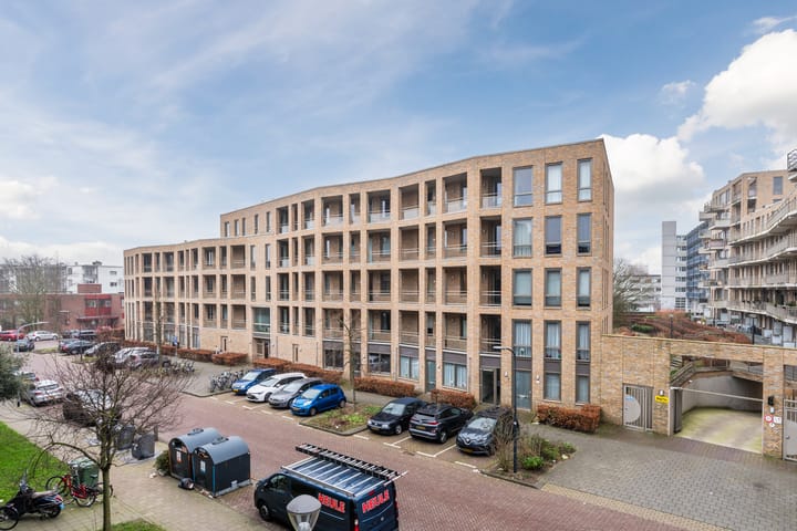 Foto 34 van Berlagelaan 32