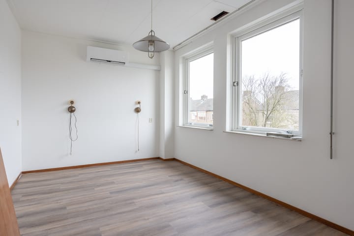 Foto 19 van Hoofdweg 154-A