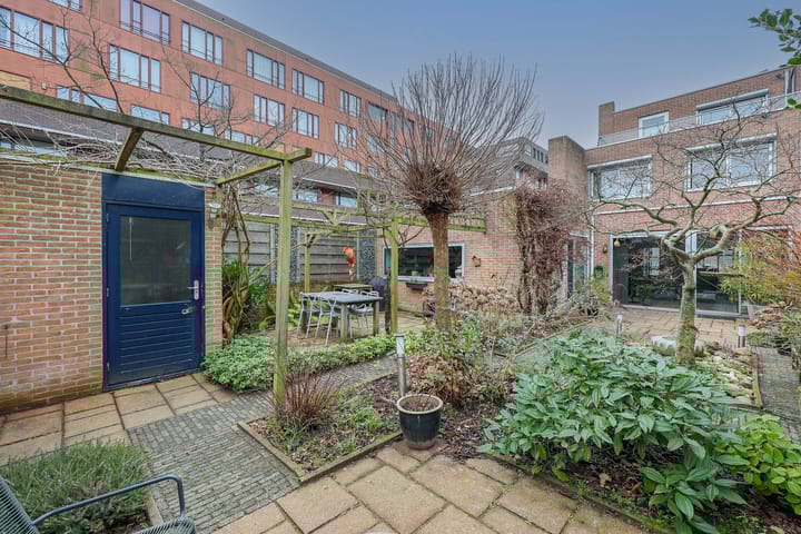 Foto 25 van Iwan Kantemanplein 2