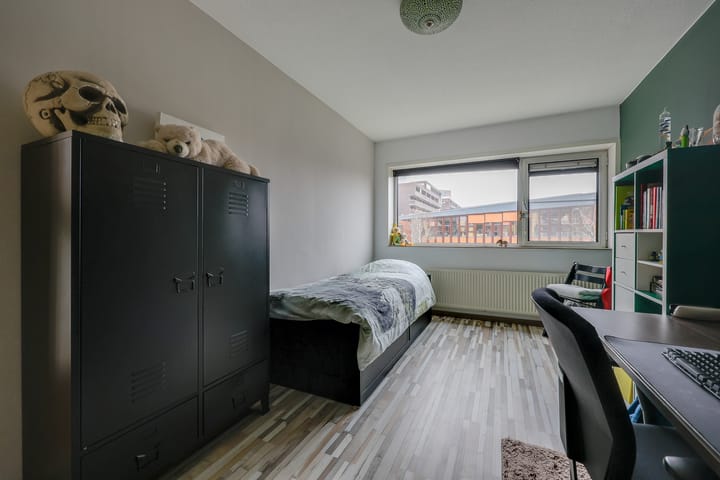 Foto 34 van Iwan Kantemanplein 2