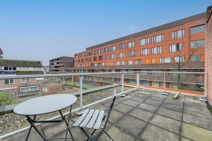 Foto 47 van Iwan Kantemanplein 2