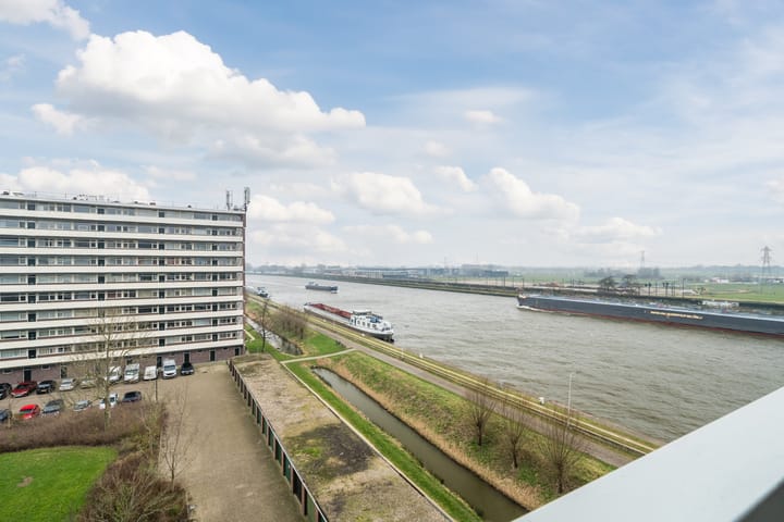 Foto 4 van Titus Brandsmastraat 81