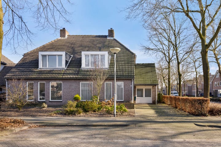 Foto 6 van Castaert 1