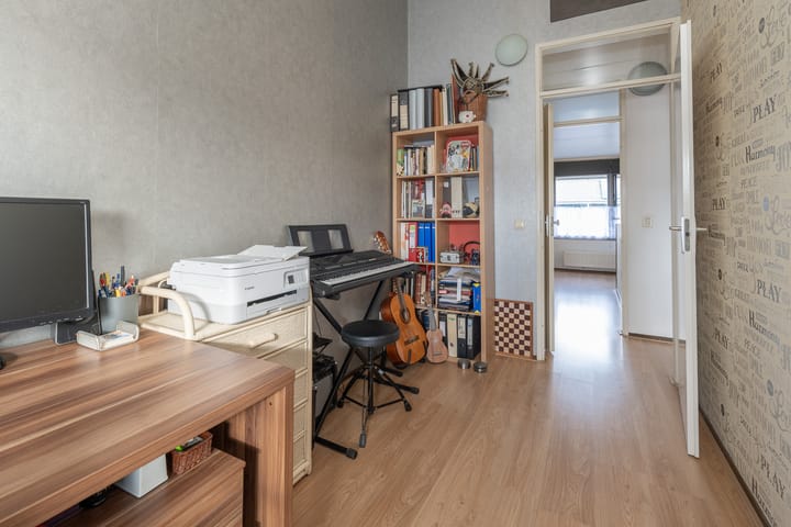 Foto 16 van Aprilstraat 80