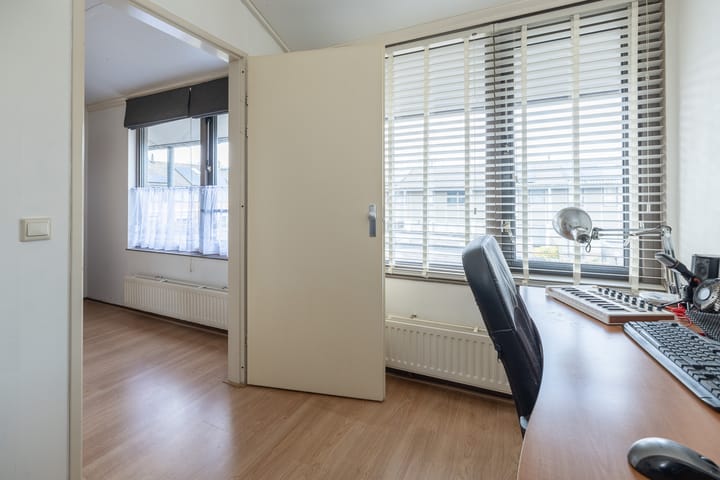 Foto 18 van Aprilstraat 80