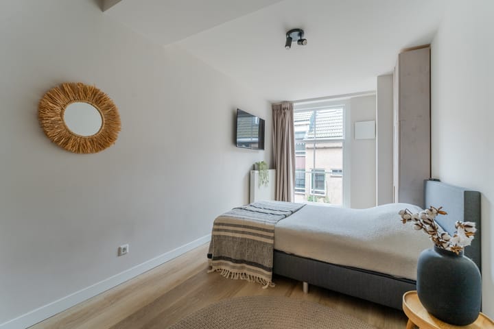 Foto 17 van Vijhestraat 1-04