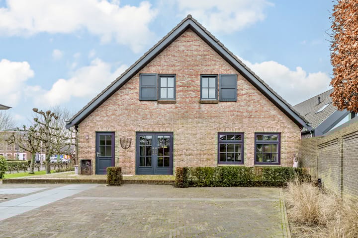 Foto 2 van Spuistraat 4