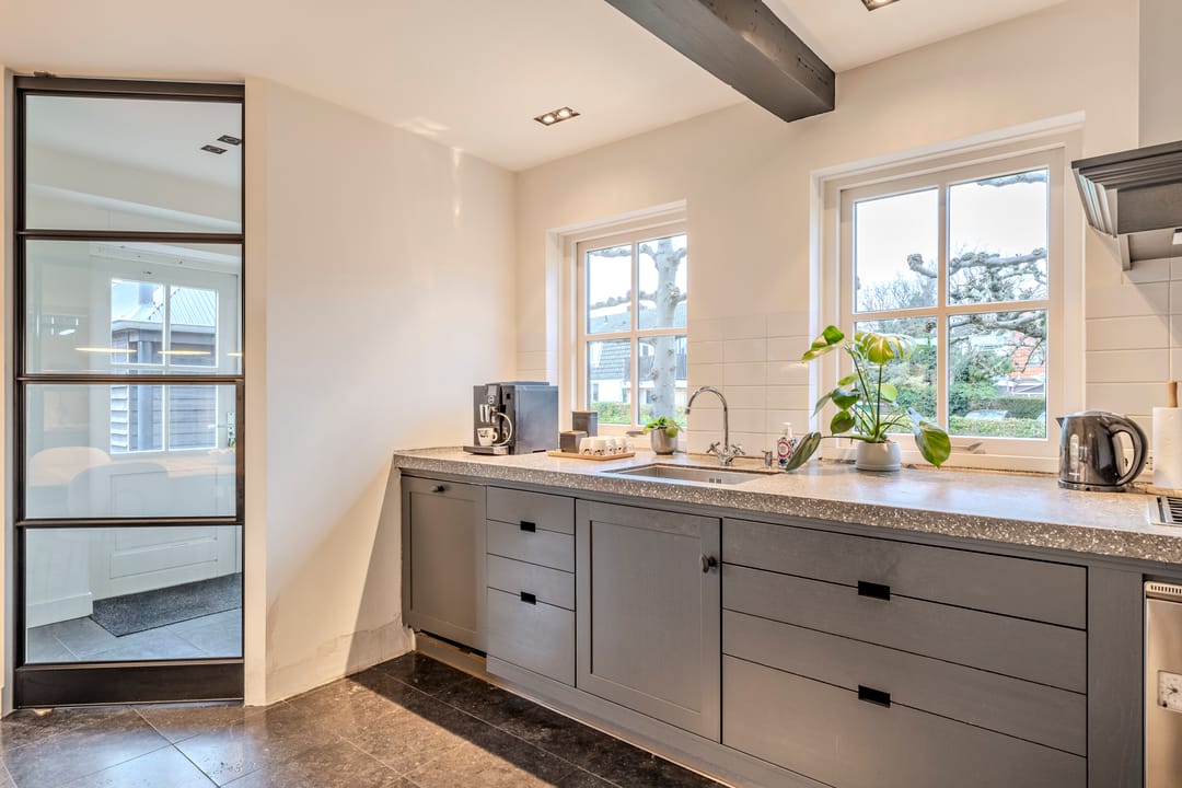 Foto 22 van Spuistraat 4