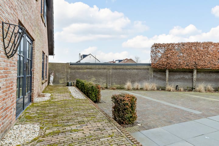 Foto 63 van Spuistraat 4