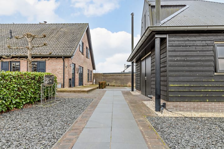 Foto 72 van Spuistraat 4