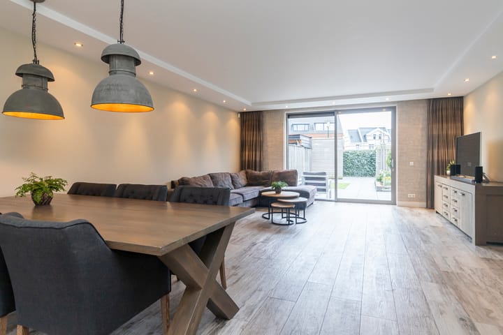 Foto 14 van Rijsenburgerweg 5