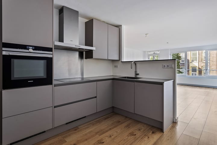 Foto 10 van Muzenstraat 84