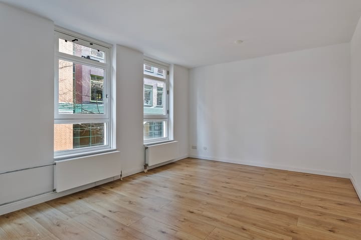 Foto 24 van Muzenstraat 84