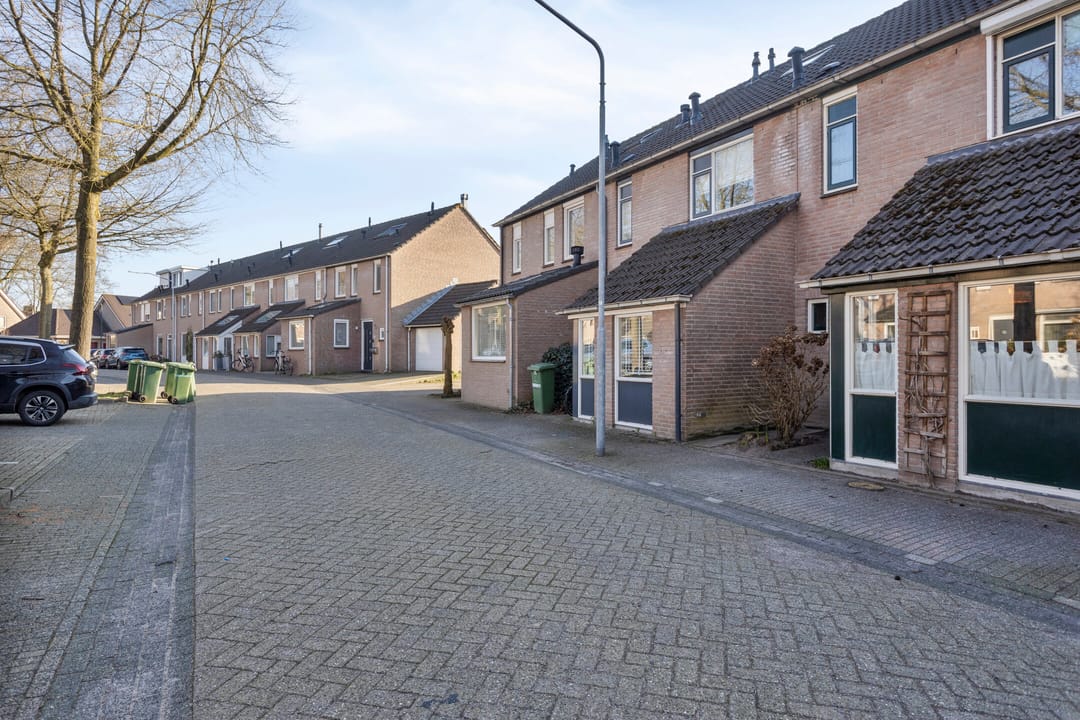 Foto 2 van Zonnedauw 14