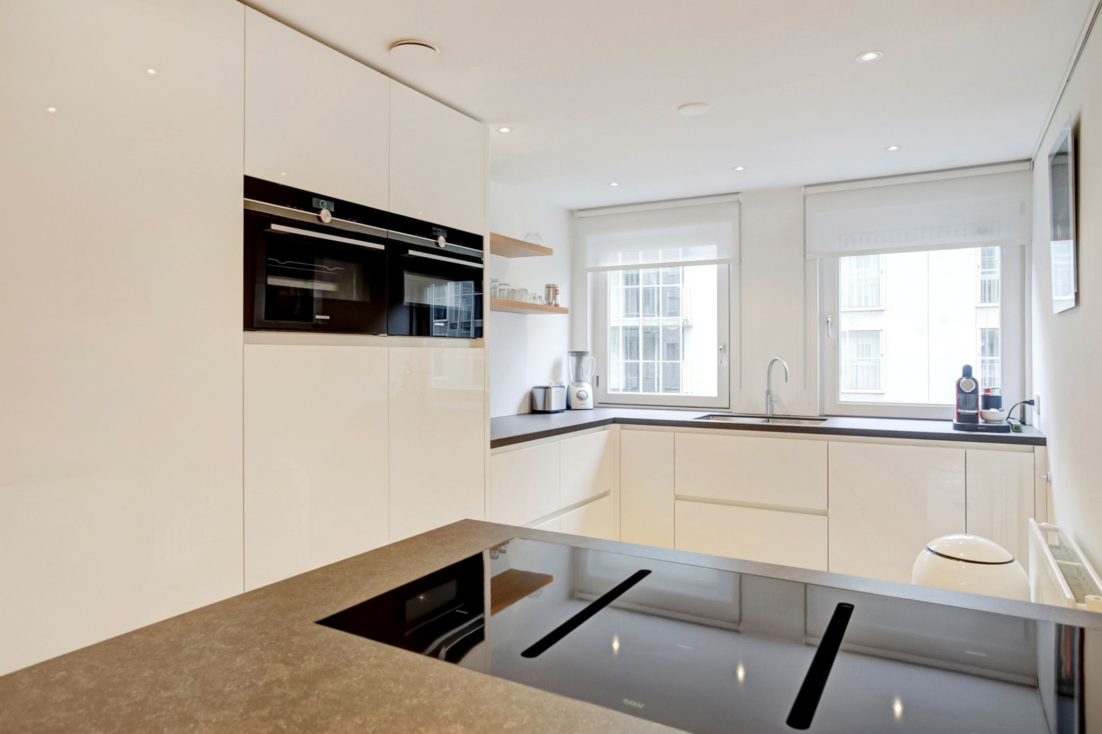 Photo 15 of Pieter de Hoochstraat 17-D