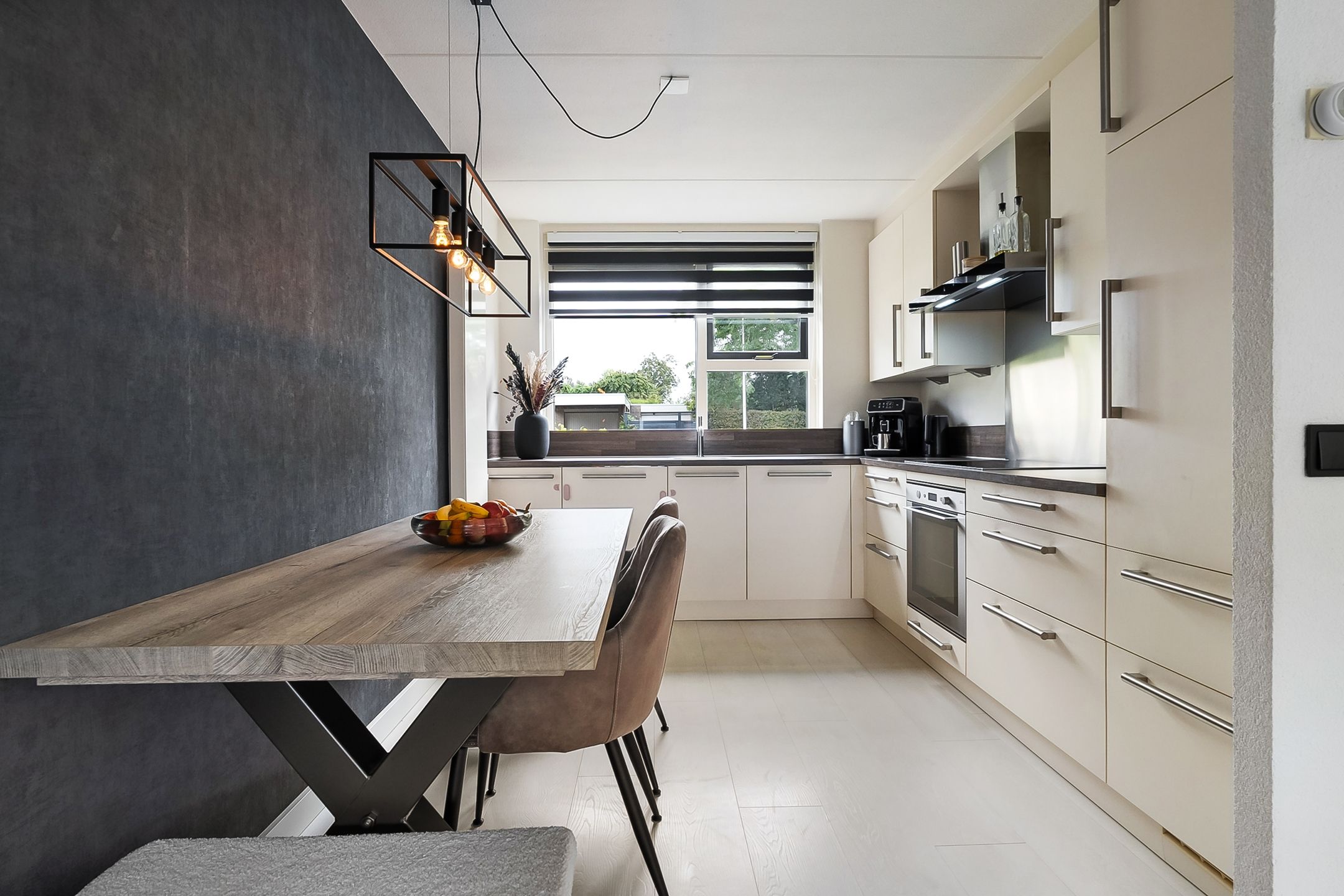 Foto 12 van Boterbloem 14