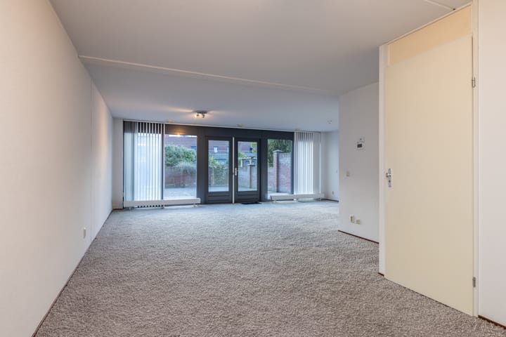 Foto 5 van Burg. van Rooystraat 33