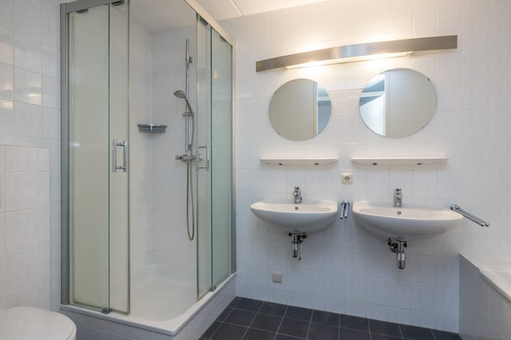 Foto 22 van Burg. van Rooystraat 33