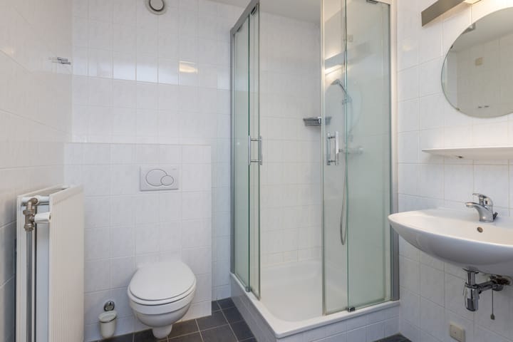 Foto 23 van Burg. van Rooystraat 33