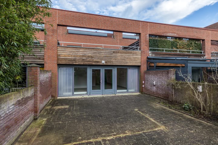 Foto 37 van Burg. van Rooystraat 33