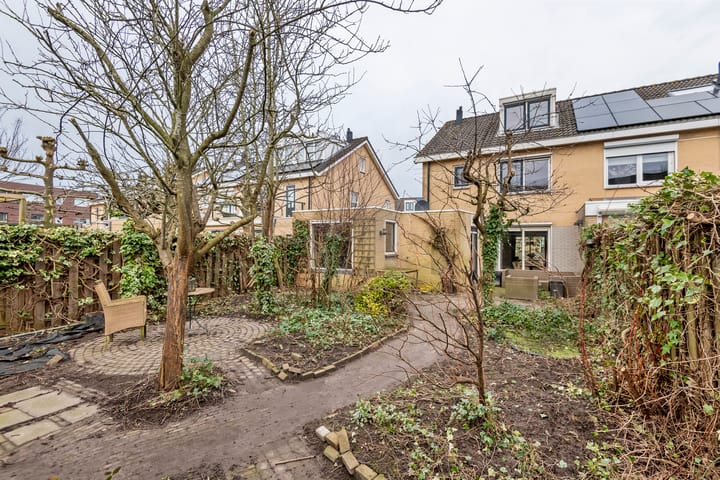 Foto 27 van Bruynisstraat 10