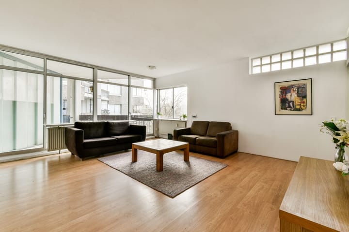 Foto 2 van Gouden Leeuw 724